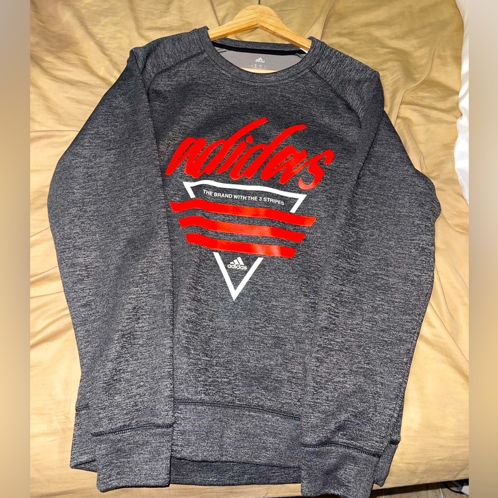 Adidas Sweater in like new condition